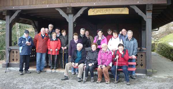 Gruppenfoto vor der Grischt-Hütte